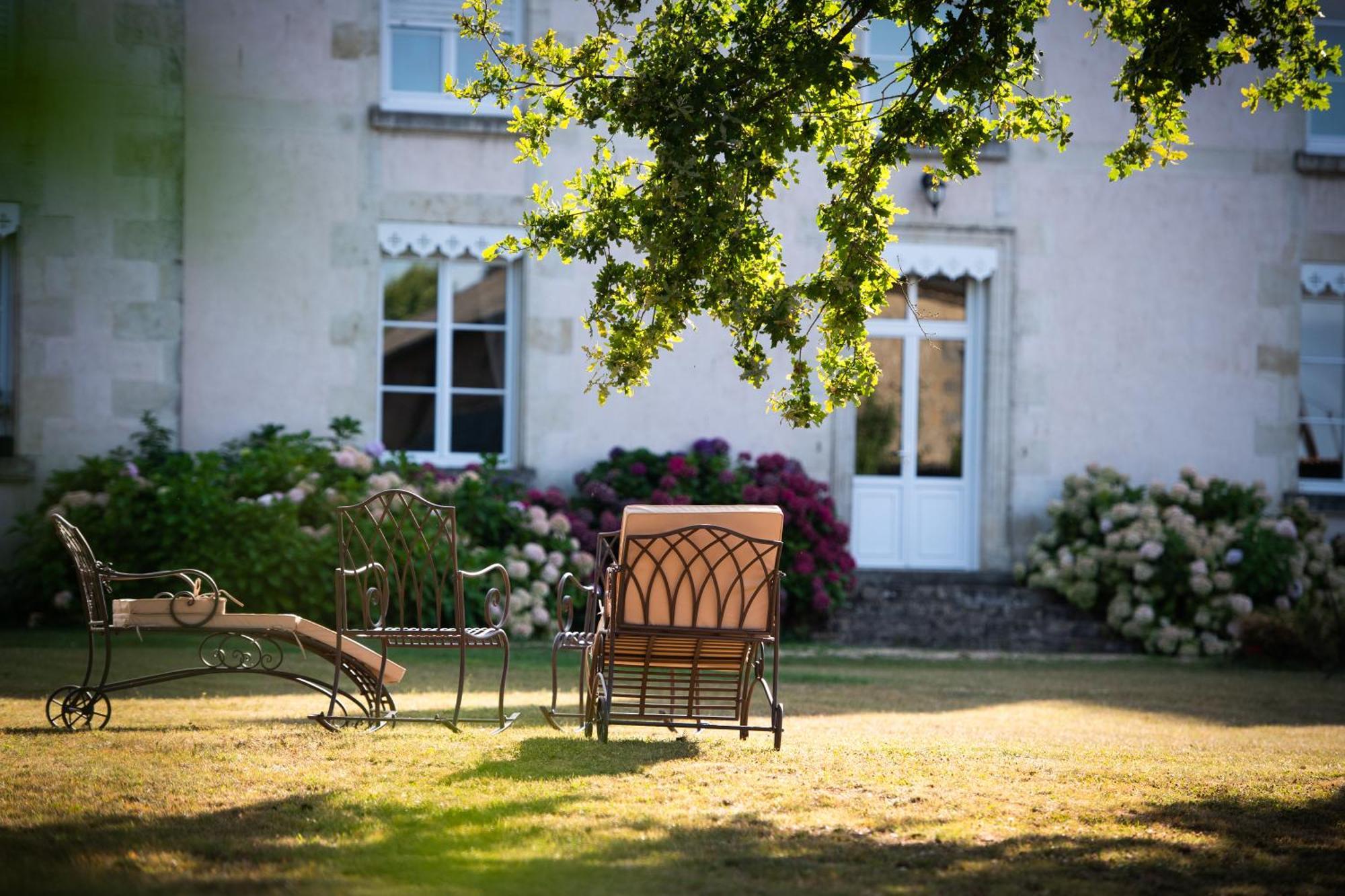 مبيت وإفطار Sanxay Domaine De La Briouse المظهر الخارجي الصورة
